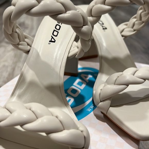 White Heels - Picture 9 of 12